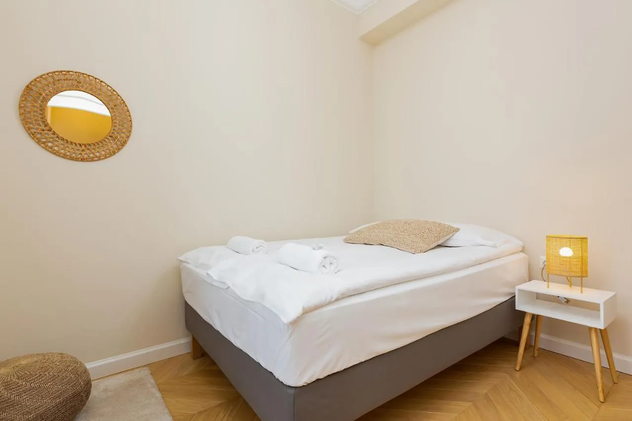 Apartments Warsaw Targowa By Noclegi Renters 0*,  Polsko